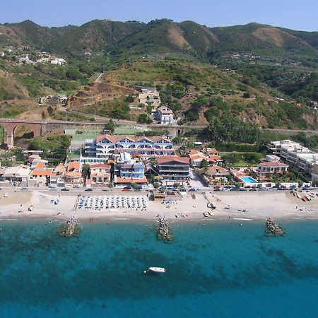 Oasi Azzurra Lejlighedshotel Messina Eksteriør billede