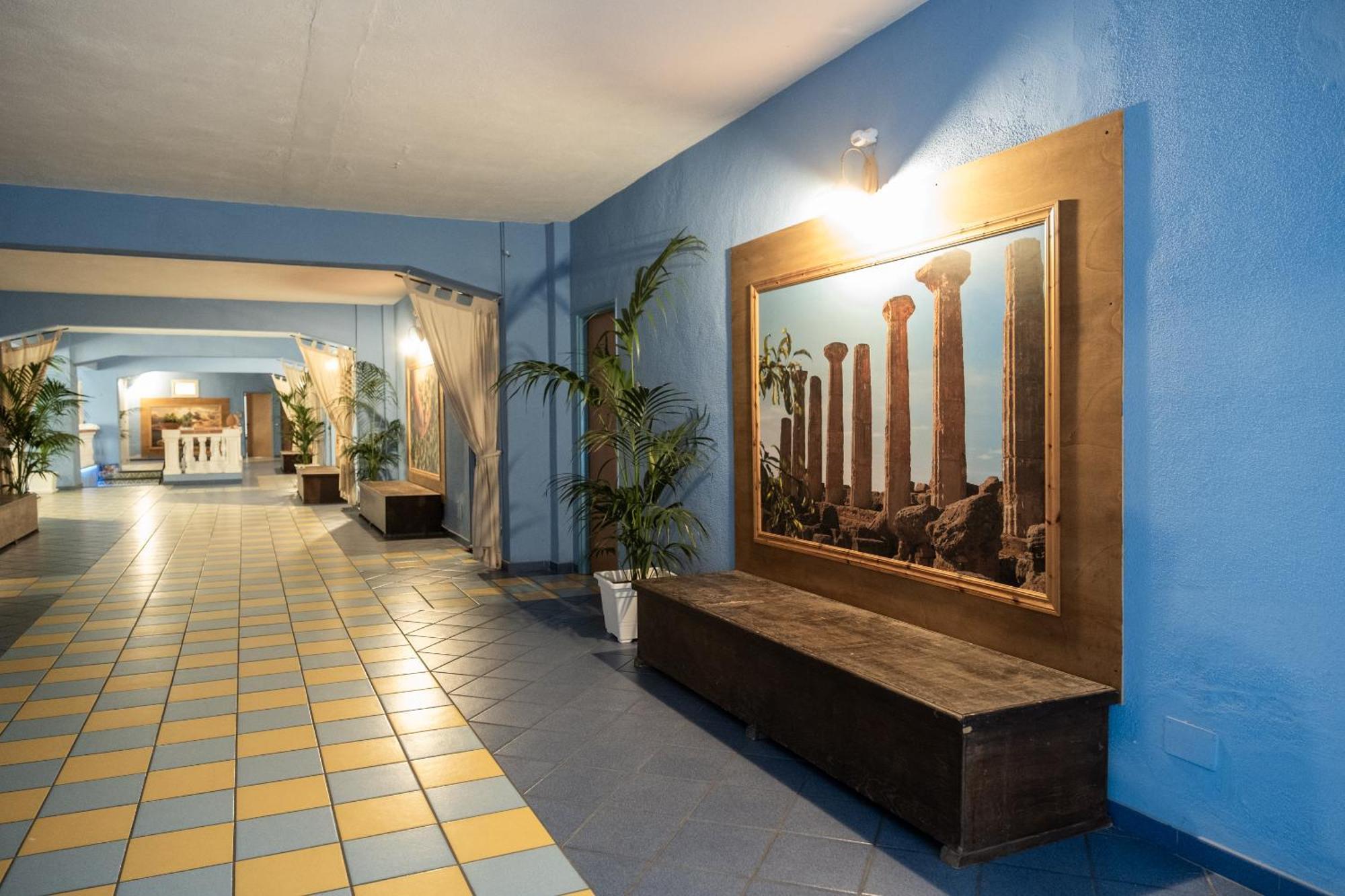Oasi Azzurra Lejlighedshotel Messina Eksteriør billede